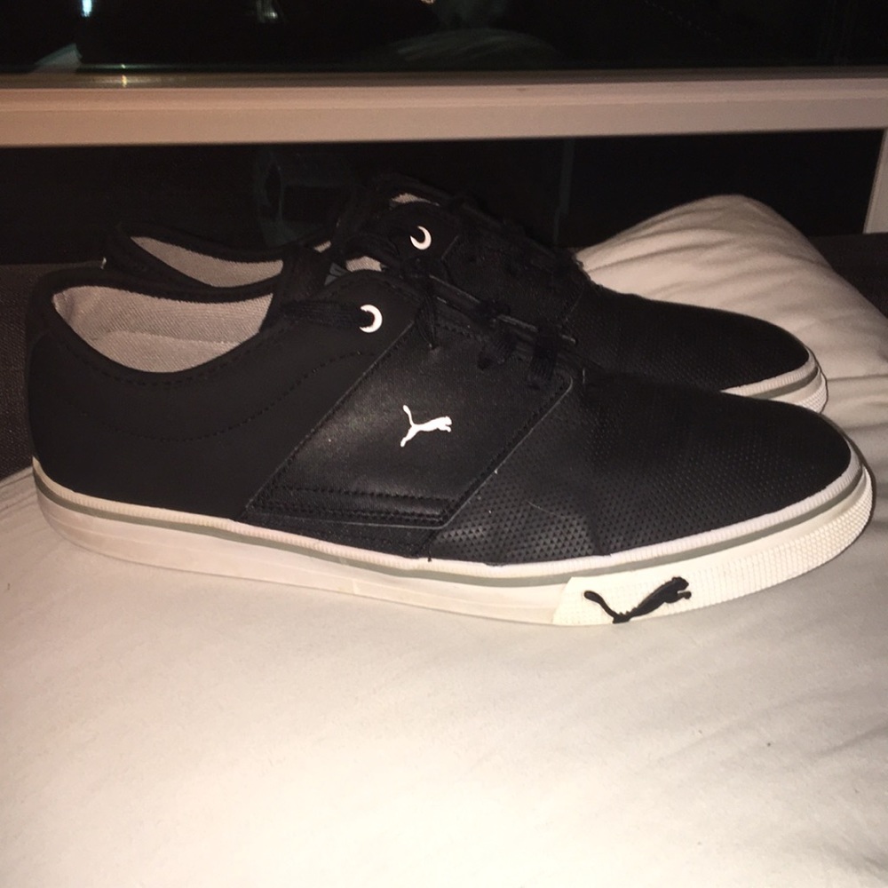 Black puma shoes size 12